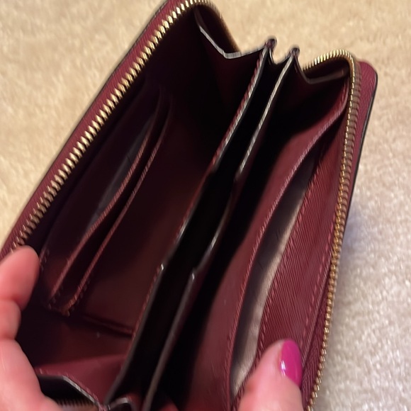 Michael Kors. Burgundy Leather Clutch - Picture 4 of 6